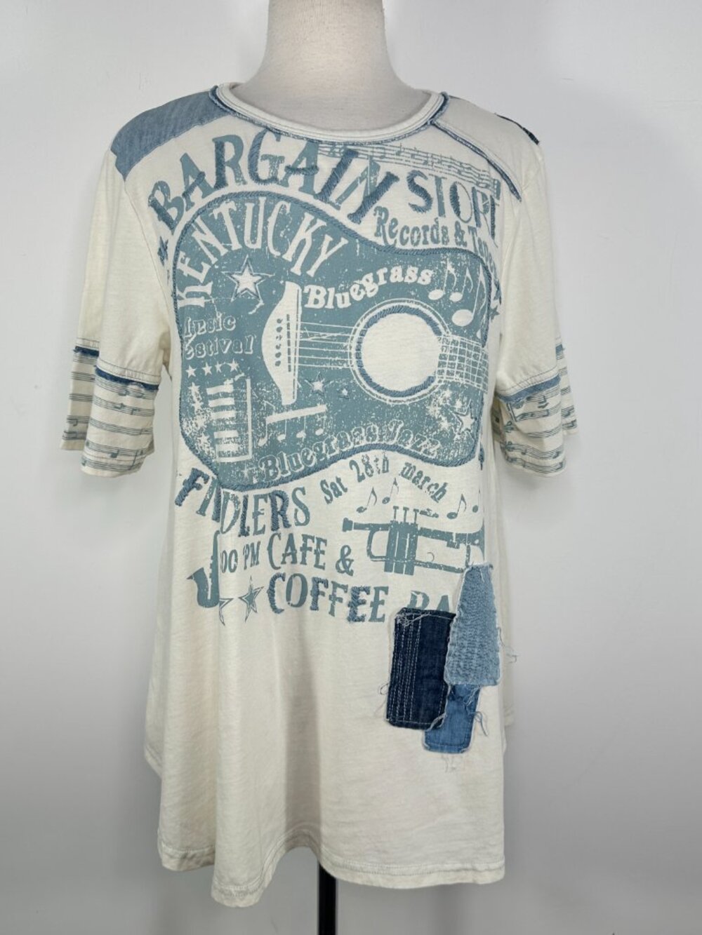 Double D Ranch White Blue T-Shirt Records & Tapes Embroidery Size L - Picture 2 of 13